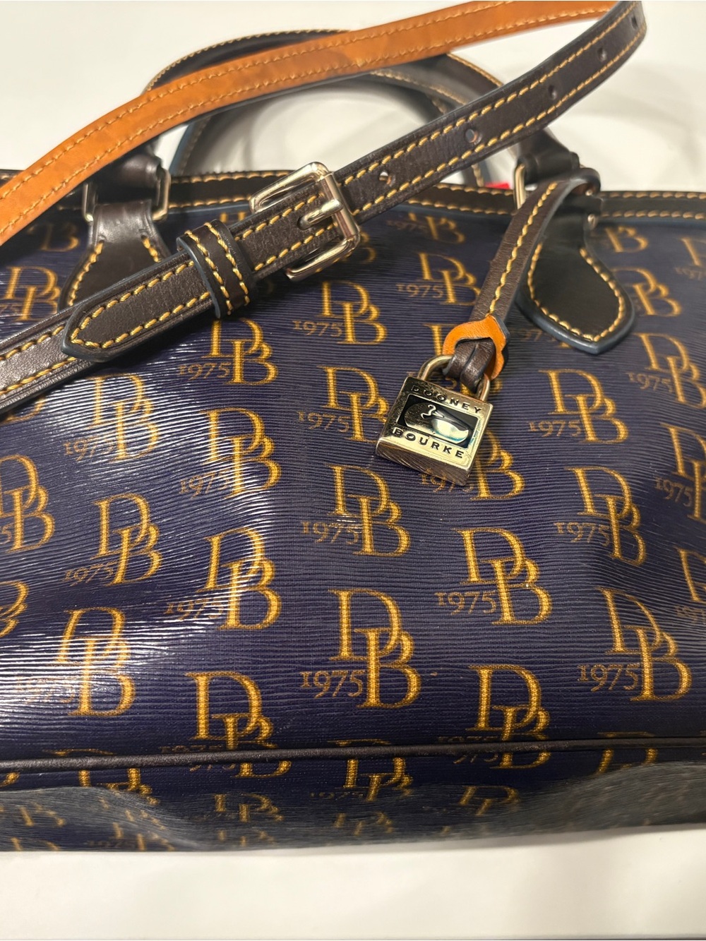 Vintage 1975 monogram Dooney & Bourke Vanessa satchel
